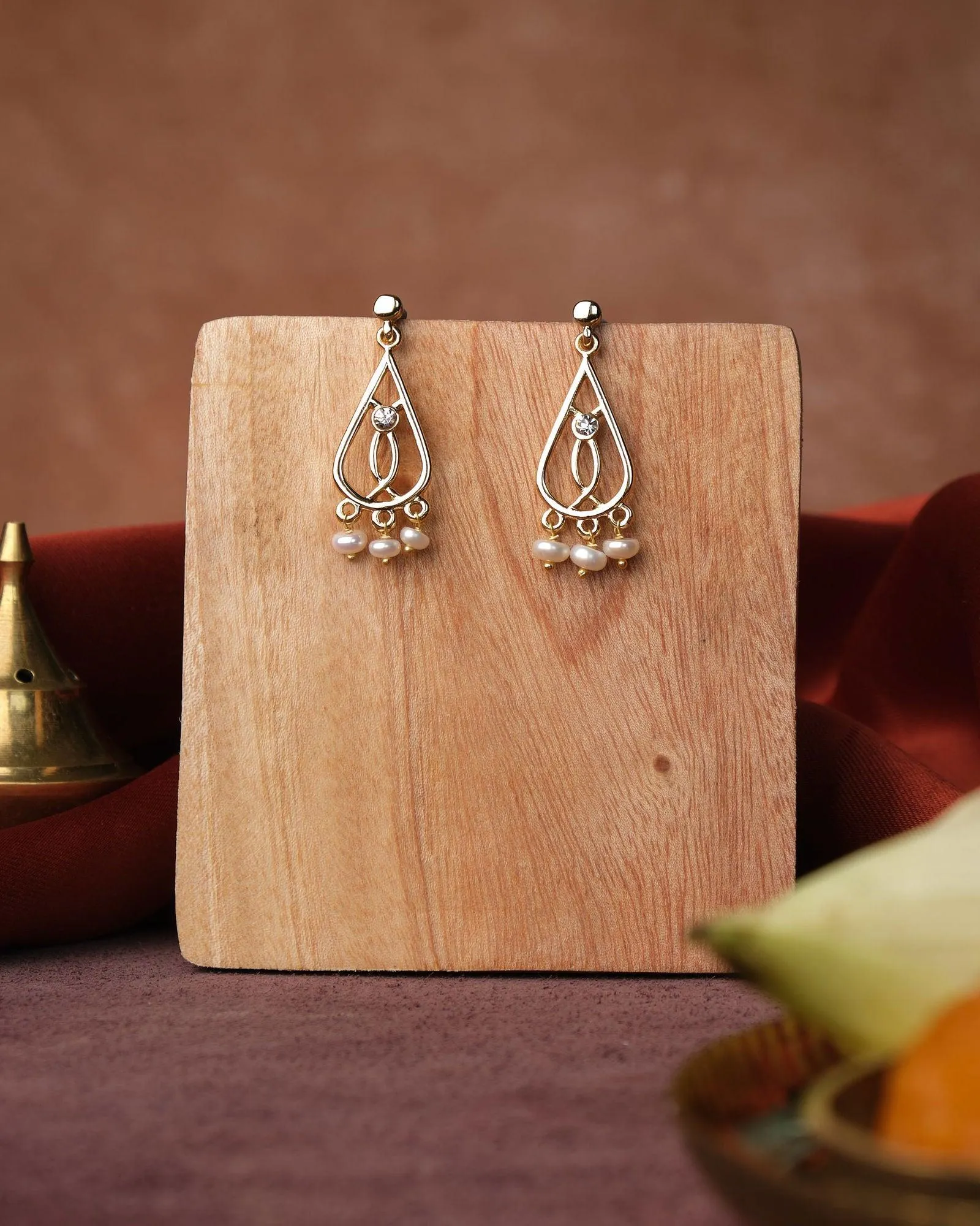 Trendy Pearl Earring