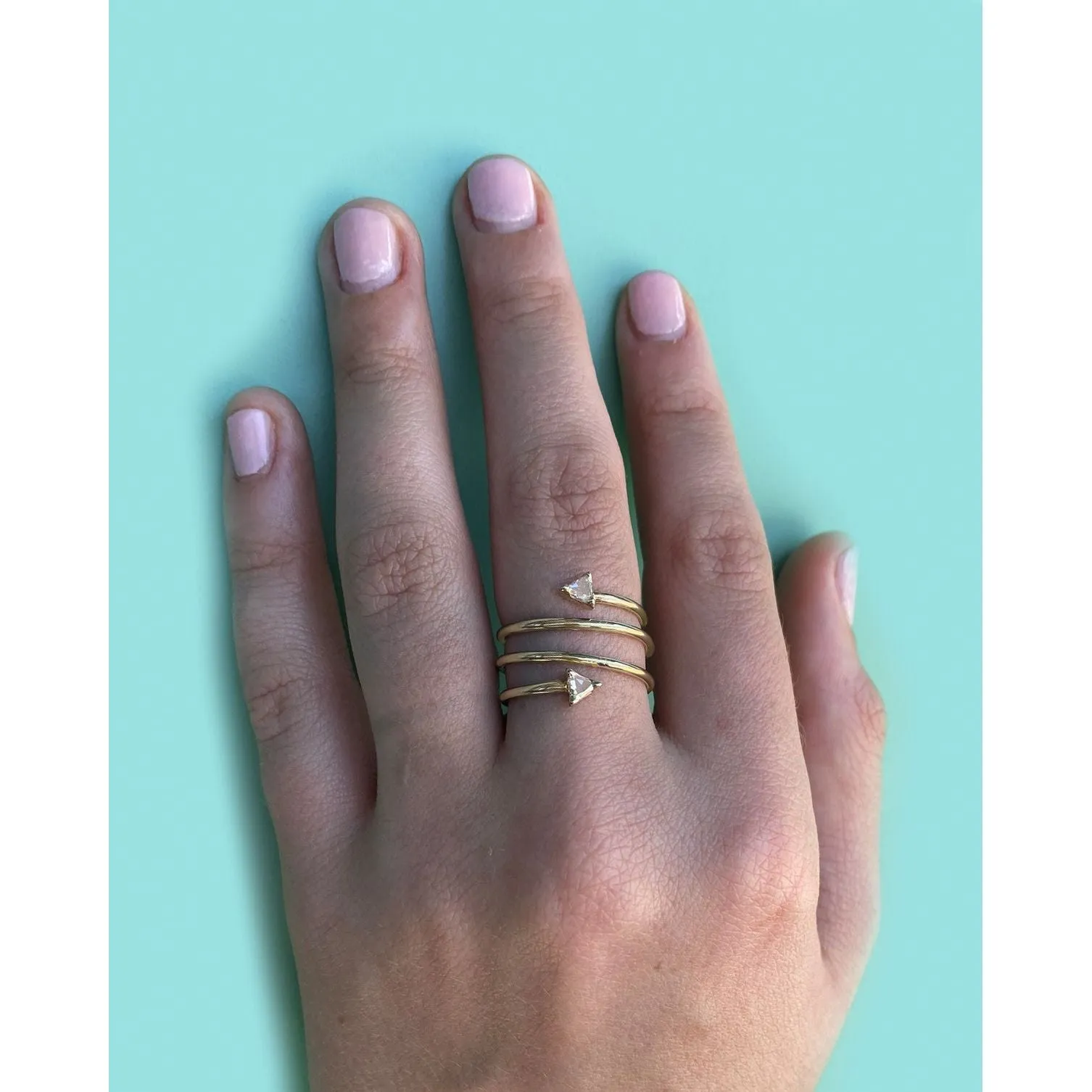 TWIRL RING