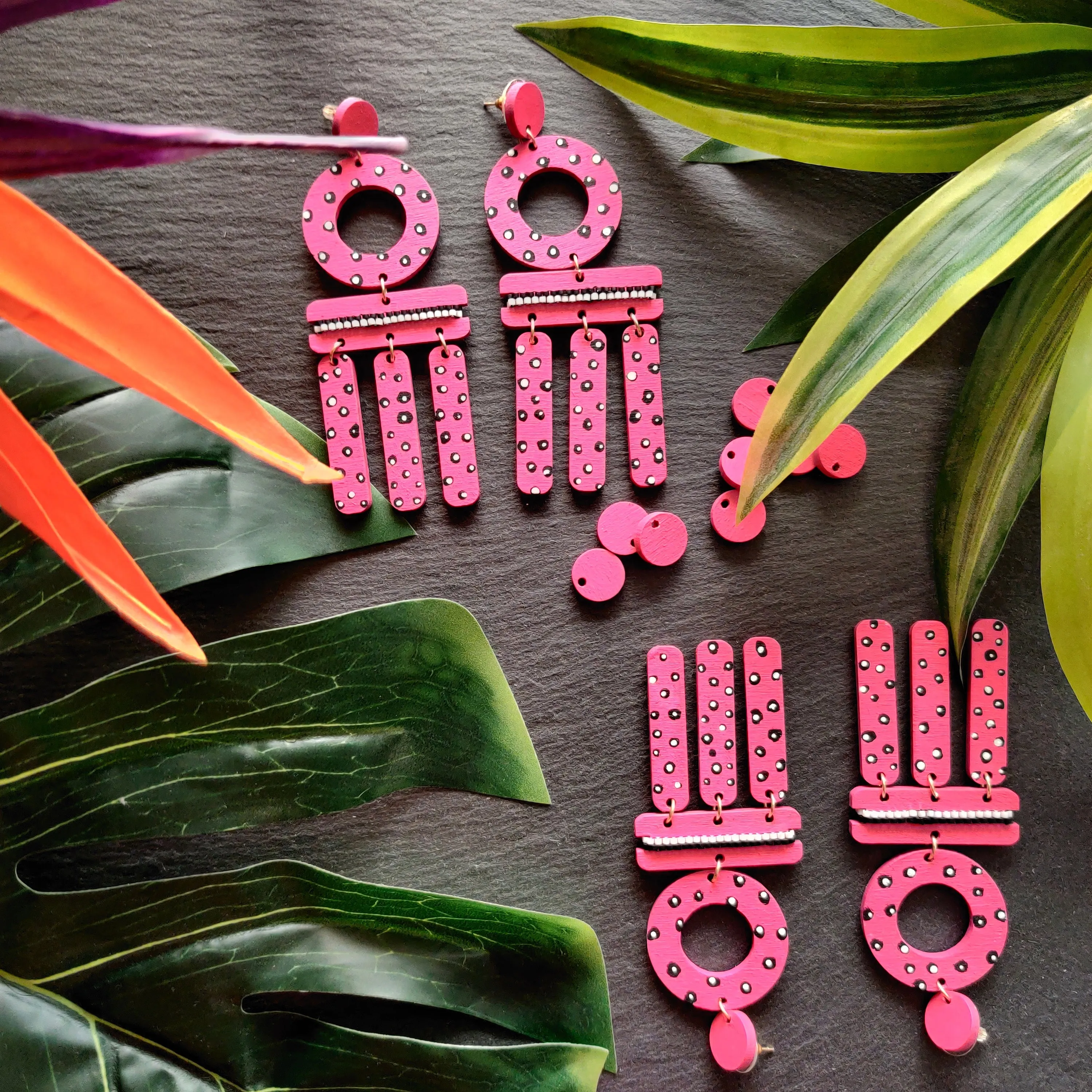 WIND CHIME EARRINGS | GUAVA